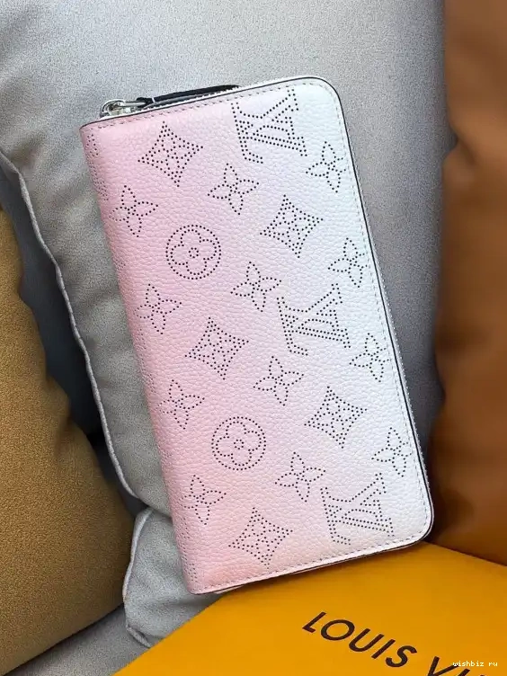 WIS LOUIS WALLET VUITTON ZIPPY 0429